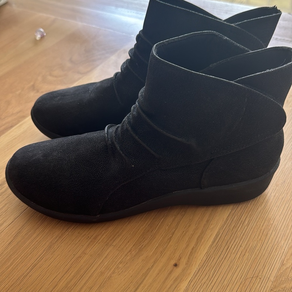 Clark's Cloudsteppers Ankle Boots - image 4